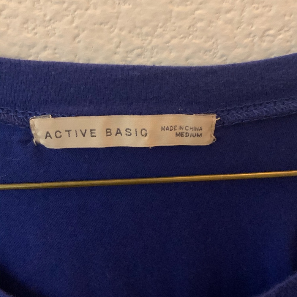blue basic longsleeve - Picture 2 of 3